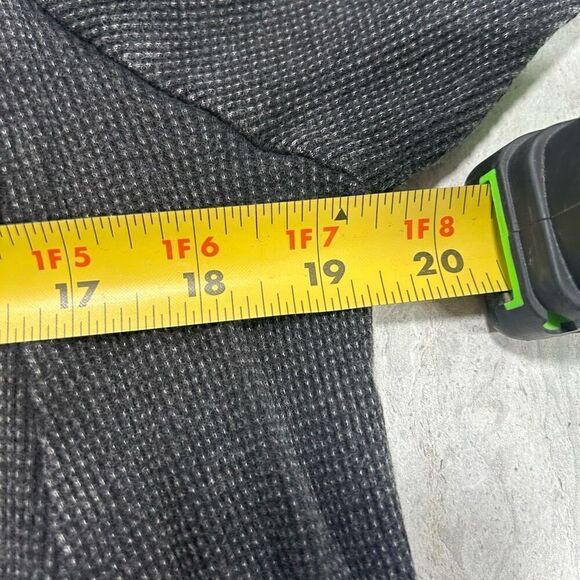 Soft Surroundings Embroidered Cold Shoulder Waffle Knit Gray Top Size L - Picture 9 of 12